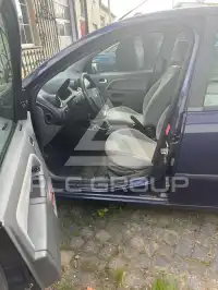 2002 Ford FIESTA