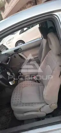 2002 Volkswagen BEETLE