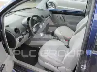 2002 Volkswagen BEETLE