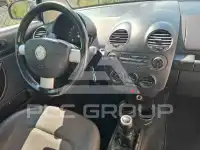 2002 Volkswagen BEETLE