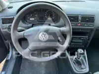 2002 Volkswagen GOLF