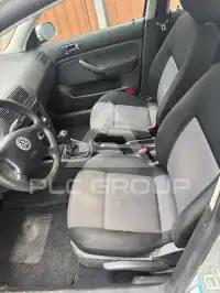 2002 Volkswagen GOLF