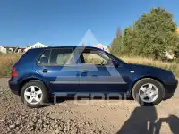 2002 Volkswagen GOLF