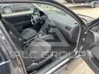 2002 Volkswagen GOLF