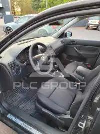 2002 Volkswagen GOLF