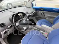 2002 Volkswagen BEETLE