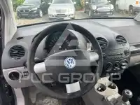 2002 Volkswagen BEETLE