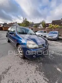 2002 Renault Clio