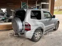 2003 Mitsubishi PAJARO