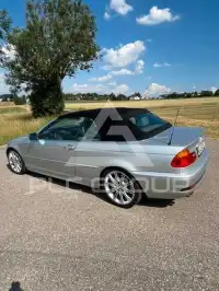 2003 BMW 325