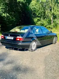 2003 BMW 530