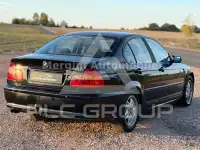 2003 BMW 320