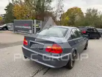 2003 BMW 320