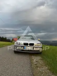 2003 BMW 320