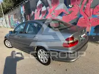 2003 BMW 320