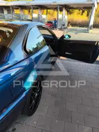 2003 BMW 320