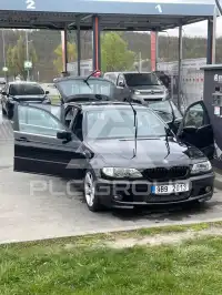 2003 BMW 330