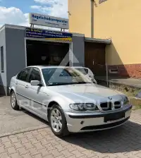 2003 BMW 318