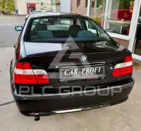 2003 BMW 318