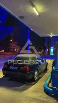 2003 BMW 318