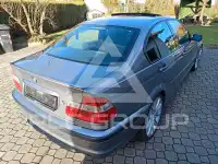 2003 BMW 318