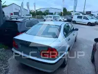 2003 BMW 318