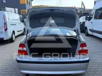 2003 BMW 318