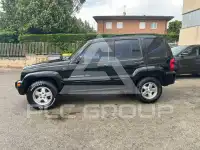 2003 Jeep CHEROKEE