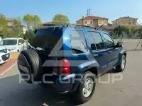 2003 Jeep CHEROKEE