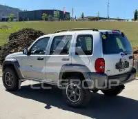 2003 Jeep CHEROKEE