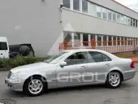 2003 Mercedes Benz E 200