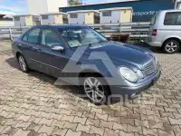 2003 Mercedes Benz E 200