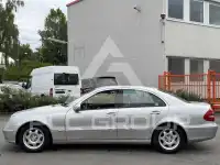 2003 Mercedes Benz E 200