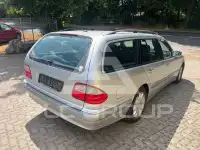 2003 Mercedes Benz E 200
