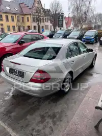 2003 Mercedes Benz E 200