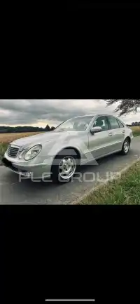 2003 Mercedes Benz E 200