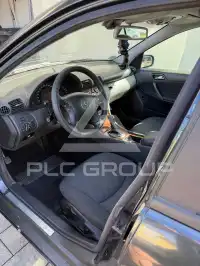 2003 Mercedes Benz C 200