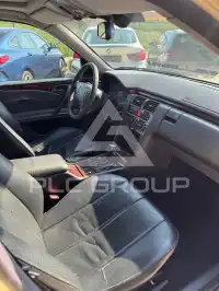 2003 Mercedes Benz E 220