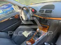 2003 Mercedes Benz E 220