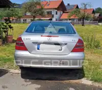 2003 Mercedes Benz E 220
