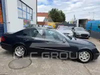 2003 Mercedes Benz E 220