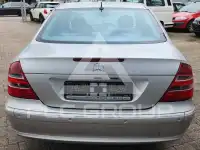 2003 Mercedes Benz E 220