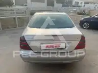 2003 Mercedes Benz E 220