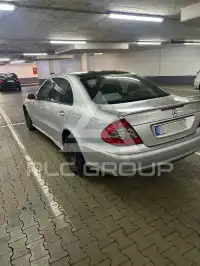 2003 Mercedes Benz E 220