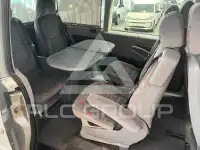 2003 Mercedes Benz V 220
