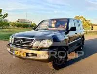 2003 Lexus LX470