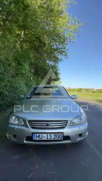 2003 Lexus IS200