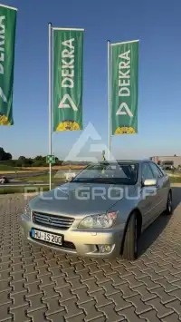 2003 Lexus IS200