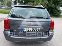 2003 Toyota Avensis