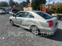 2003 Toyota Avensis